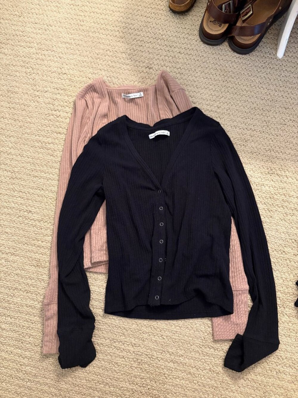 Abercrombie BLACK CARDIGAN ONLY